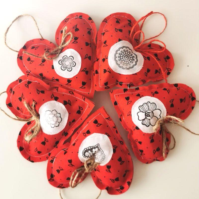 Dekorační srdíčko červené