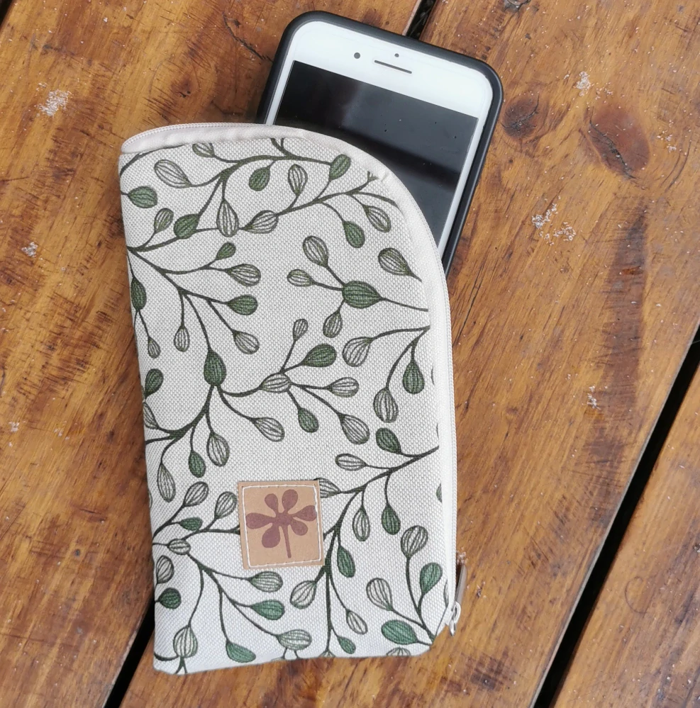 Pouzdro na telefon LÍSTEČKY