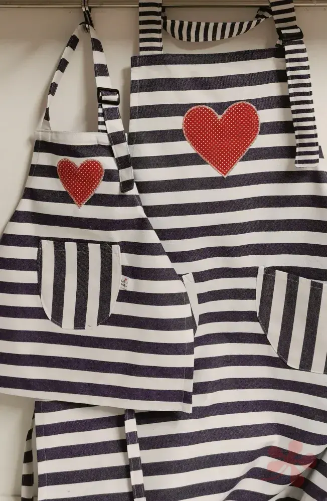 Zástěry VAŘÍME SPOLU A S LÁSKOU