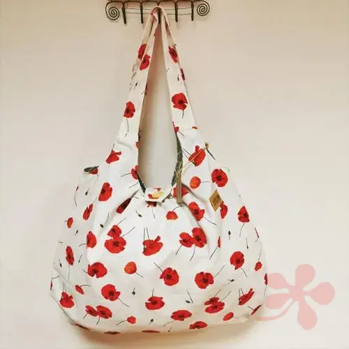 Velká taška VLČÍ MÁKY NA BÍLÉ