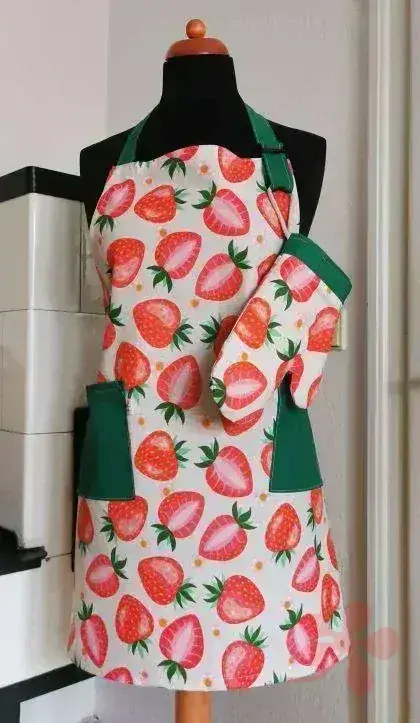 Dámská zástěra JAHODY