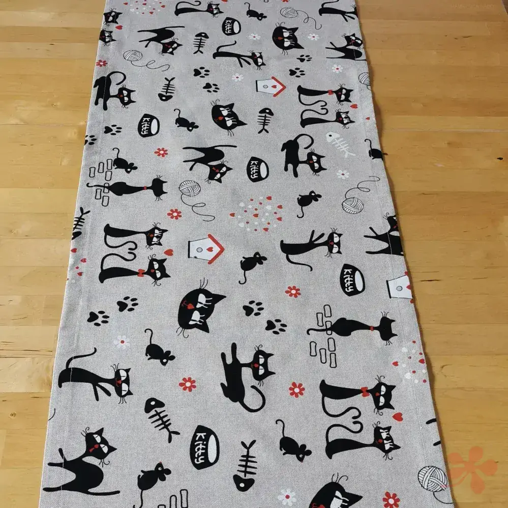 Ubrus, běhoun na stůl KOČIČKY