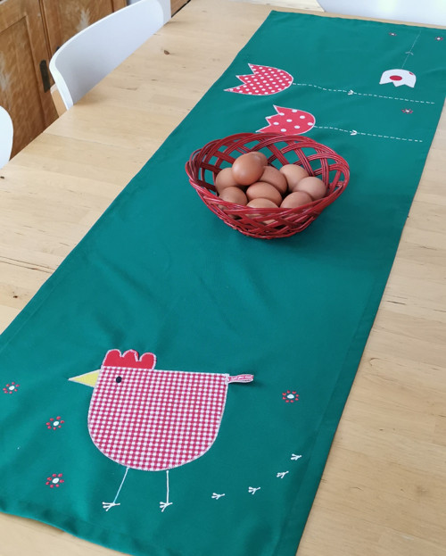 Zelený běhoun SLEPIČKA ČERVENÁ