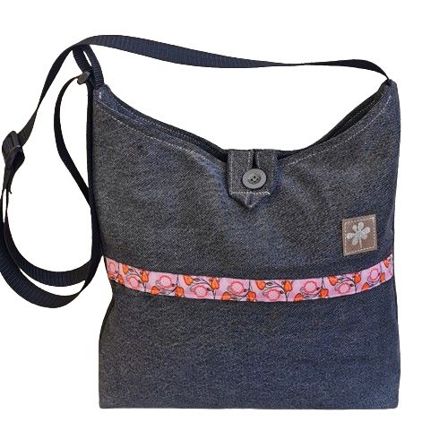 Kabelka crossbody recy černá