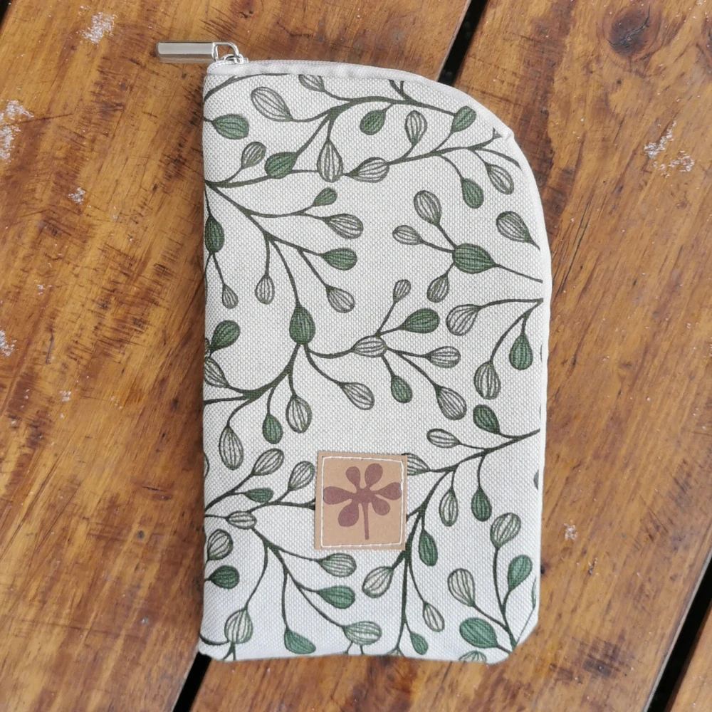 Pouzdro na telefon LÍSTEČKY