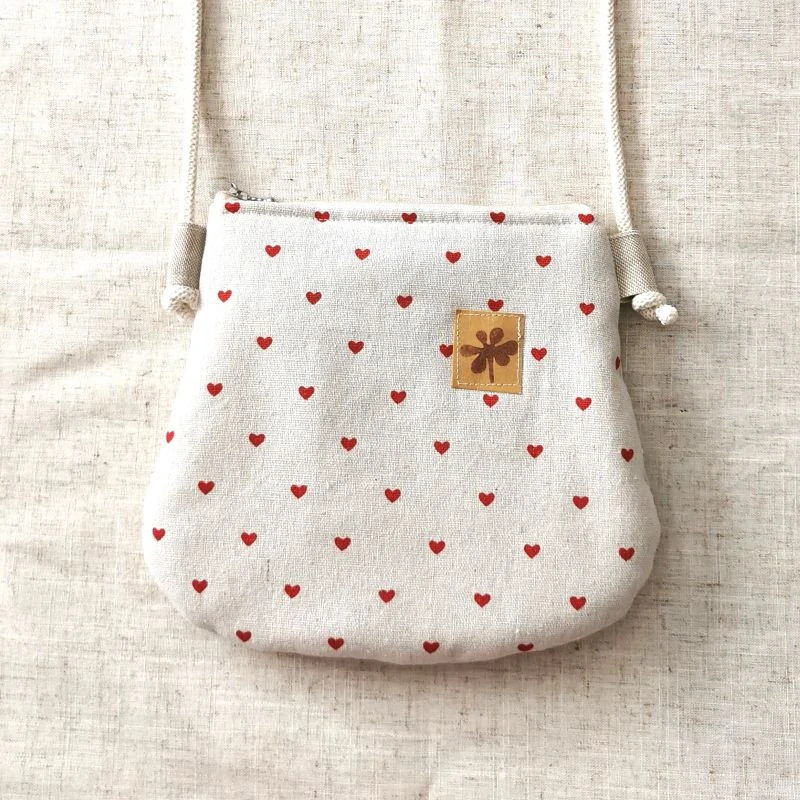 Crossbody taštička SRDÍČKA
