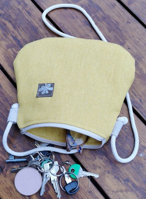 Crossbody taštička na mobil – |lněná ŽLUTÁ