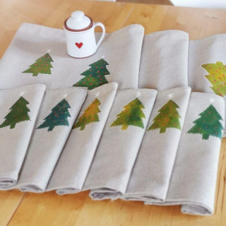  Prostírání STROMKY