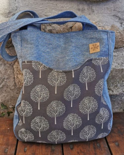 Kabelka s kapsou recy STROMY