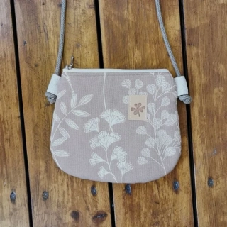 Crossbody taštička HNĚDÁ TRÁVY