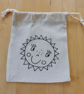 Látková omalovánka pytlíček SLUNÍČKO KOUKÁ